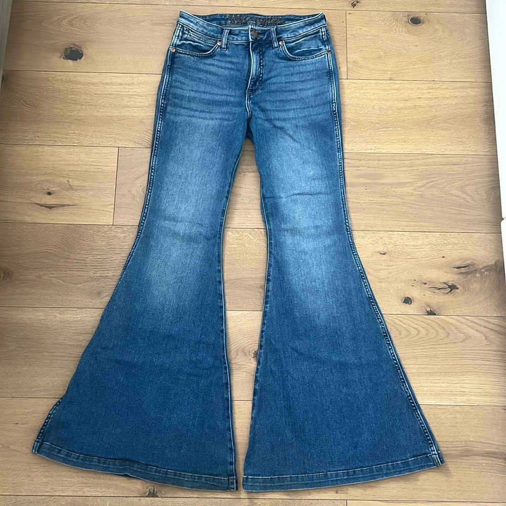 Wrangler Women’s Retro Flare Jeans
